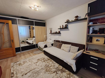 Apartament 2 camere, decomandat/ Lujerului
