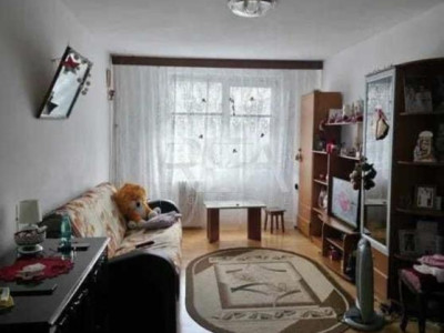 3 camere, 4/8, bloc 1981, 69 mp-Crangasi