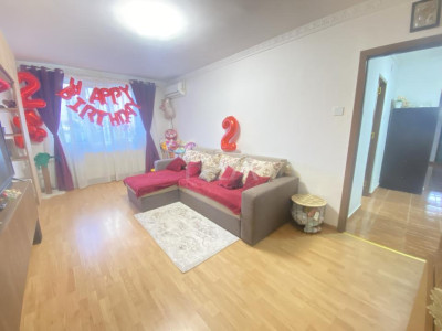 3 Camere-Decomandat-Etaj 4/8- Margeanului