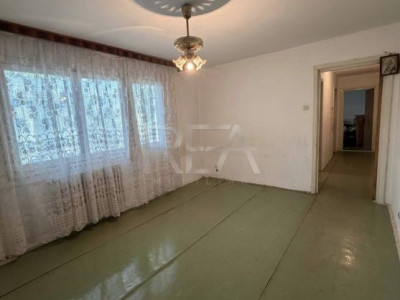3 camere, 1/4, 67 mp-Apusului-Str. Floarea Rosie