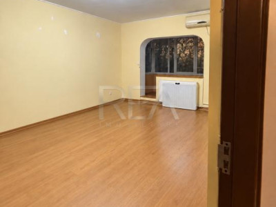Comision 0 | 3 camere, 2 băi, centrală proprie | Militari – Apusului