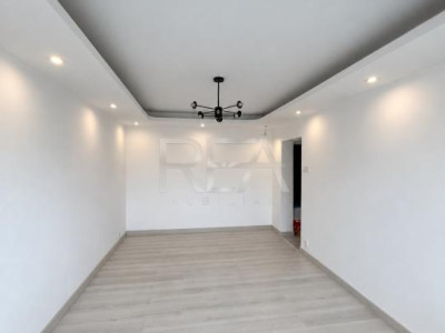 3 camere, et 7/9, 70mp, CENTRALA-Lujerului