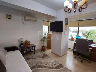 3 camere Titan decomandat, centrală, et. 5, an 2010, 73 mp