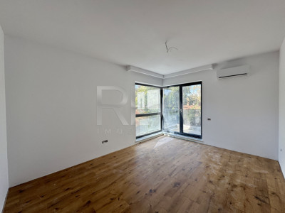 DEZVOLTATOR Studio in Centrul Orasului 