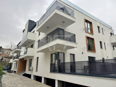 2 camere | Curte + Terasă | Tepeș Vodă 152