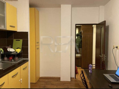Apartament 3 camere decomandat  9/10, anvelopat, Militari Gorjului, Valea Lunga