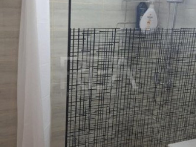 Apartament cu 3 camere, decomanda, bloc din 1995 - Piața Muncii / Decebal
