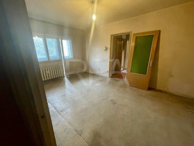 4 camere 6 min Metrou Obor - bloc solid 1980