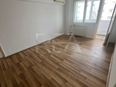 Apartament de 2 camere zona Stefan cel Mare