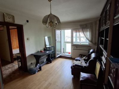 2 camere decomandat, 1/8, Crangasi, Str. Nicolae Oncescu.