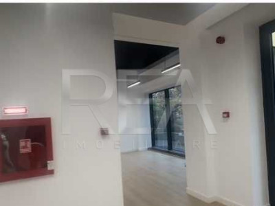 Spatiu Comercial | Complex Rezidential | Nemobilat | Finisat 