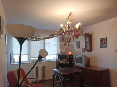 Apartament 3 camere | zona Crangasi | Statiile STB la 2 minute de mers