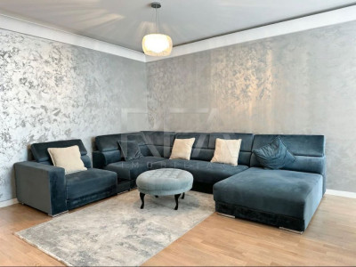 Apartament 4 camere cu loc de parcare si boxa in Lighthouse-Cartierul Francez
