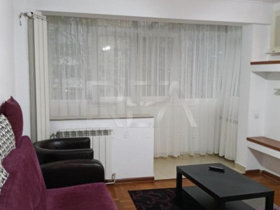 2 camere 1/4, centrala, anvelopat, bloc Tip P, Favorit