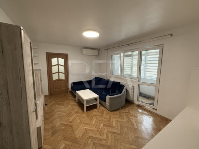 4 camere 2/4, anvelopat, Militari-Complex Apusului.