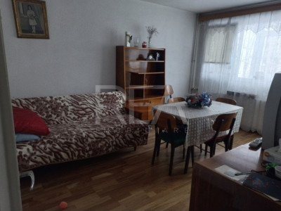 2 camere 3/4, anvelopat Bloc Tip -P, Drumul Taberei- Favorit