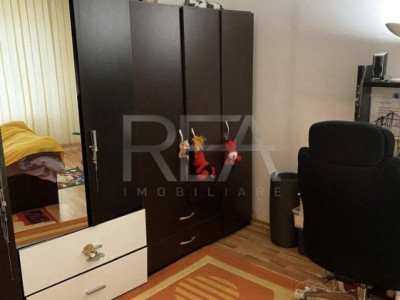 2 camere 2/4, Bloc Tip-P, Militari, Gorjului.