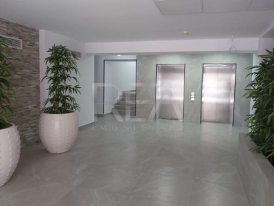 APARTAMENT CU 2 CAMERE ȘI PARCARE DE VÂNZARE LÂNGĂ METROUL ANGHEL SALINGNY