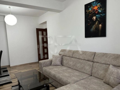 3 Camere Piata Romana Coloane