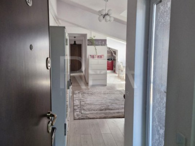 Apartament premium cu 4 camere de vânzare împreună cu parcare la 235000 € 