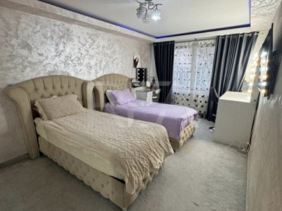 3 camere decomandat 1/8, Rahova, Str. Topolnita.