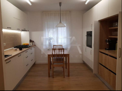 De Vanzare 2 Camere 61 M    ZONA BANEASA plus doua locuri de parcare 