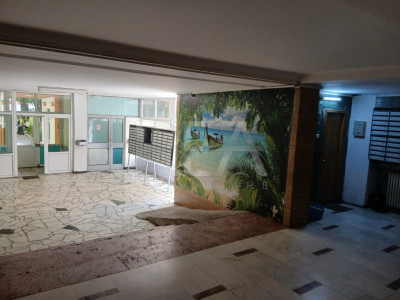 Garsoniera superbă la preț excelent-zona metrou Apărătorii Patriei, Sector 4