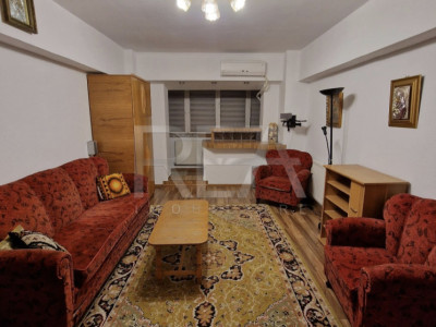 3 camere 5/8, bloc 1982, anvelopat, Nicolae Titulescu.