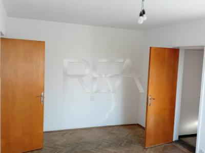 4 camere - anvelopat - 3/4 - Titan/1 Decembrie