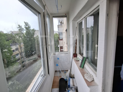  2 camere 6/8, bloc 1982, 50m metrou Gorjului.