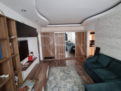 3 camere 1/4, anvelopat, 2 boxe 20mp, Str. Apusului.