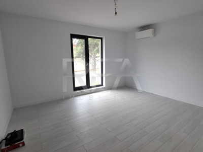  3 camere P/5, parcare, centrala, gradina,  Bdul Timisoara.