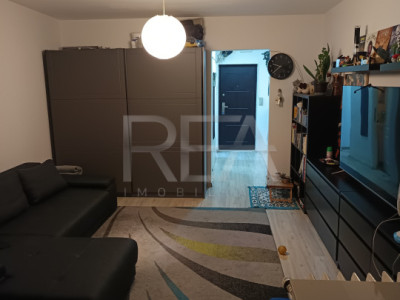 Garsonieră - Titan/Costin Georgian - 4/9 - decomandat - renovat - metrou
