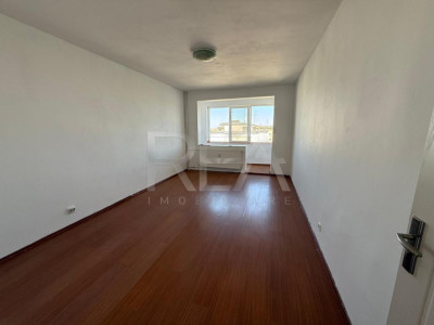 Apartament 3 camere decomandat  Prevederii / Trapezului 