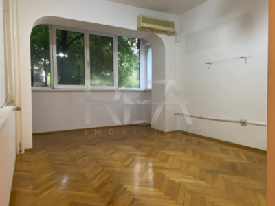 3 camere - Colentina - decomandat - 1/8 - anvelopat 