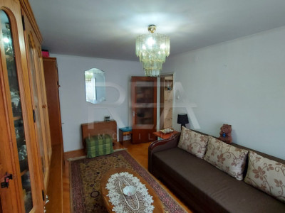3 camere Piata Salajan, decomandat, et. 2, metrou, anvelopat