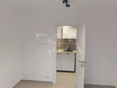 2 camere 1/8, renovat, Crangasi-Str. George Valsan.