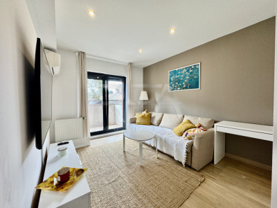 2 camere cu loc de parcare în Icon Residence - Banu Manta