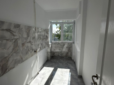 Apartament 2 Camere , Decomandat , Strada Luica