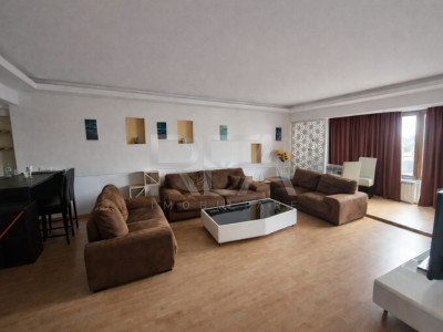 2 camere Vitan Mall decomandat, centrală, et. 4, an 2014, 66 mp