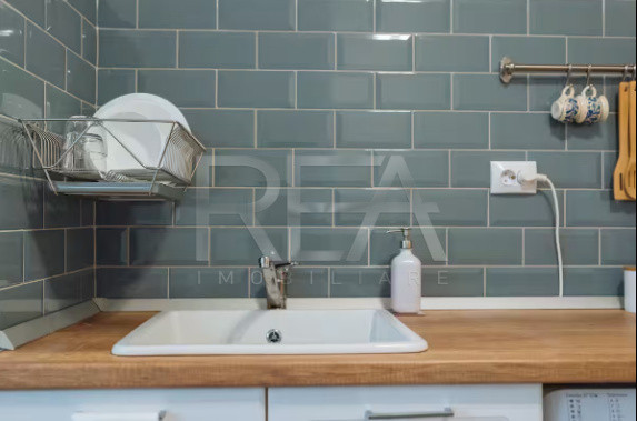 Apartament cu 4 camere cu vedere spre fântânile de la Piața Unirii