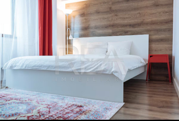 Apartament cu 4 camere cu vedere spre fântânile de la Piața Unirii