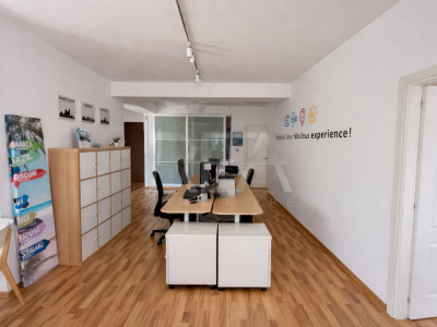 3 camere, Dorobanți, et. 2, an 2012, centrală, 86 mp, metrou
