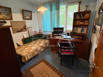 Apartament 3 camere Nicolae Grigorescu – Aleea Postăvarul, bloc reabilitat