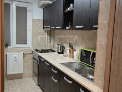 3 camere, Dristor, decomandat, et. 1, metrou, anvelopat