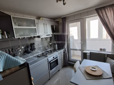 2 camere,  et 9/11, anvelopat-Bd Iuliu Maniu