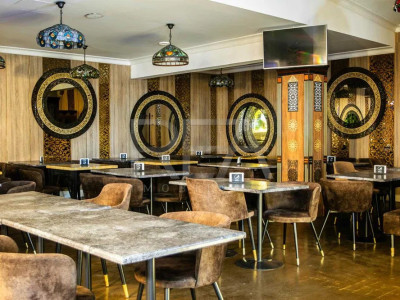 Vanzare Afacere La Cheie - Arcul de Triumf