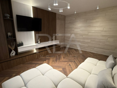 Apartament 3 camere Ștefan cel Mare – Etaj 1, renovat complet