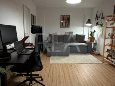 2 camere, et 1/4, centrala, parcare, bloc 2015-Gorjului