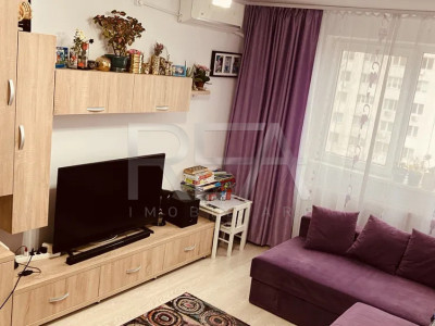 3 Camere Decomandat Et. 6/8 Zona Crangasi